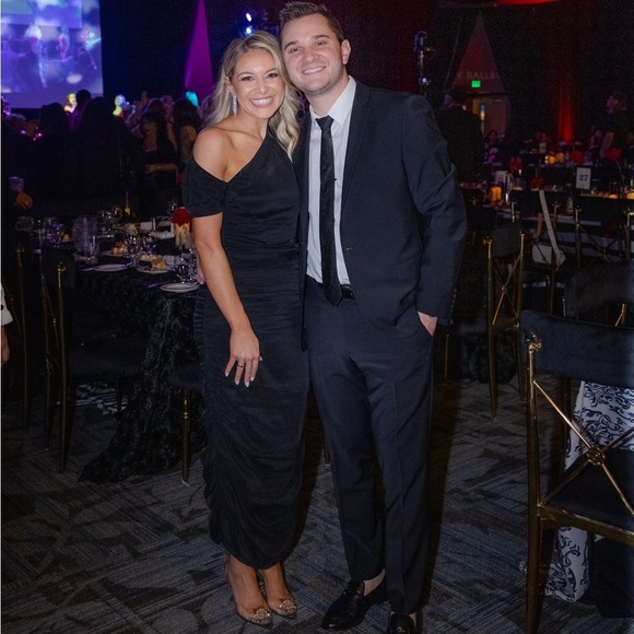 Revolve Stasera Midi Dress in Washed Black
Amelie Teje - Picture 5 of 5